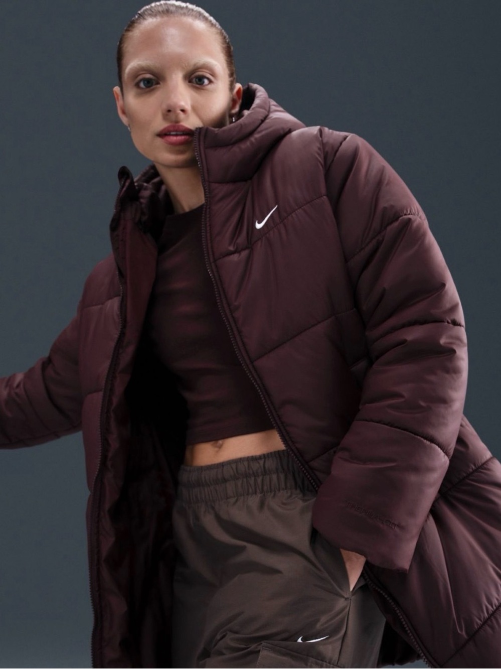 Nike Women's  Classic Therma-FIT Loose Hooded Parka- Brand New With Tags - Picture 3 of 10